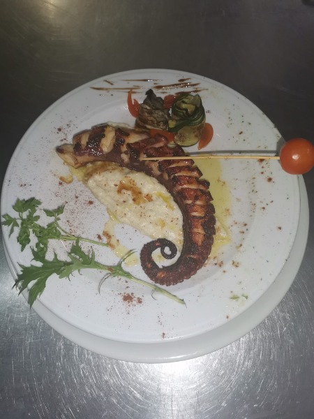 Pulpo a la brasa