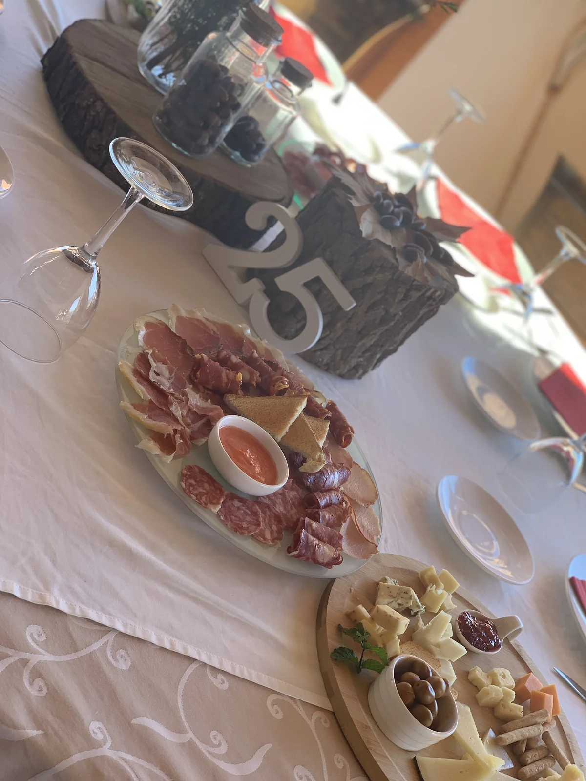 Mesa Conmemorativa de Fiesta